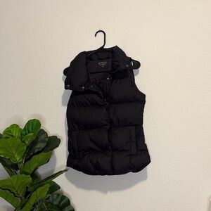 Athleta Black Quilted Down filled puffer Vest XS